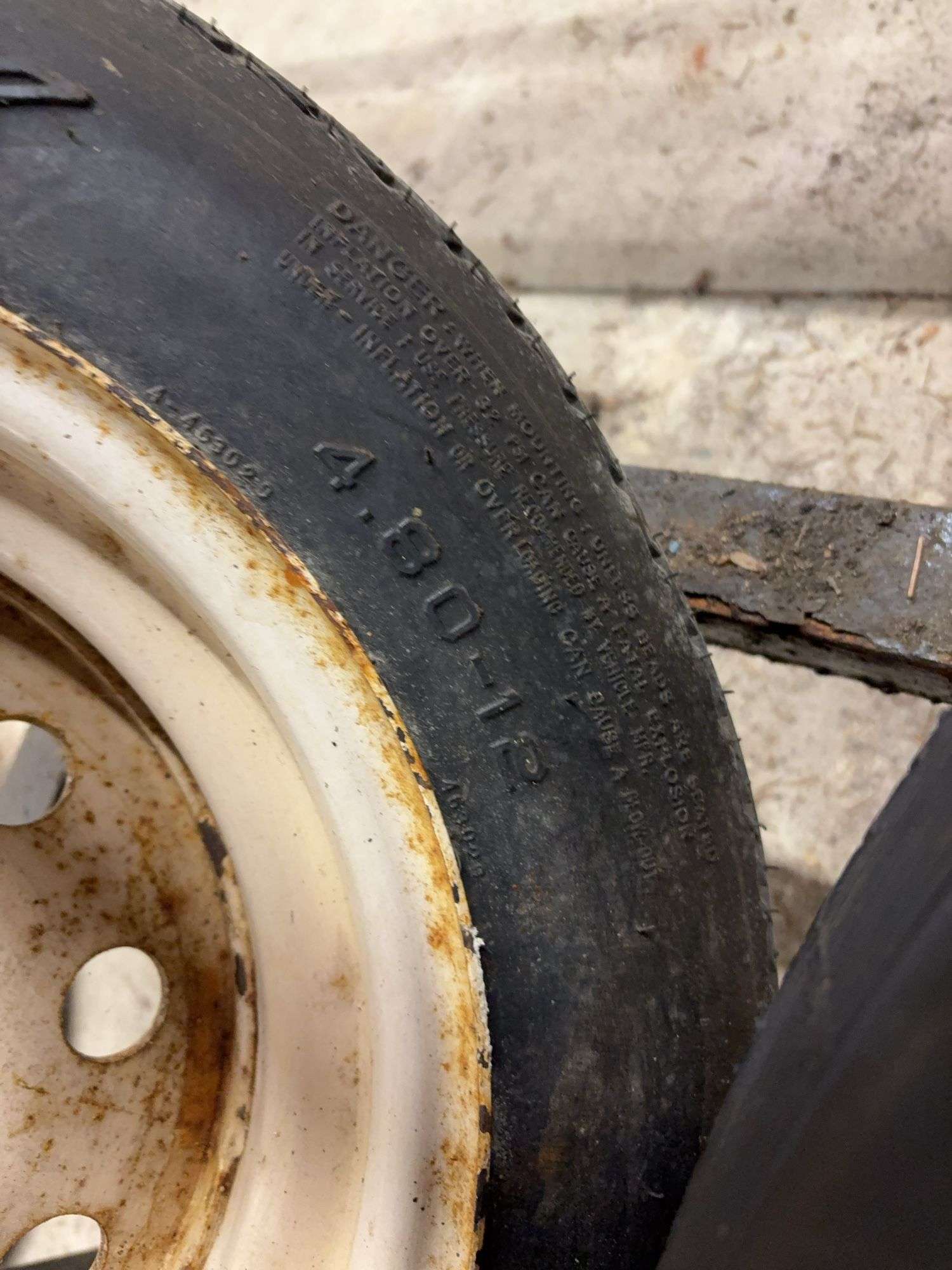 (4) miscellaneous tires like new with rims - see photos