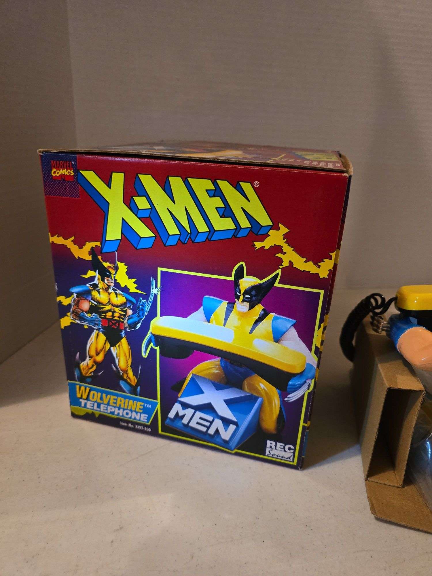 MARVEL COMICS X-MEN WOLVERINE TELEPHONE NIB