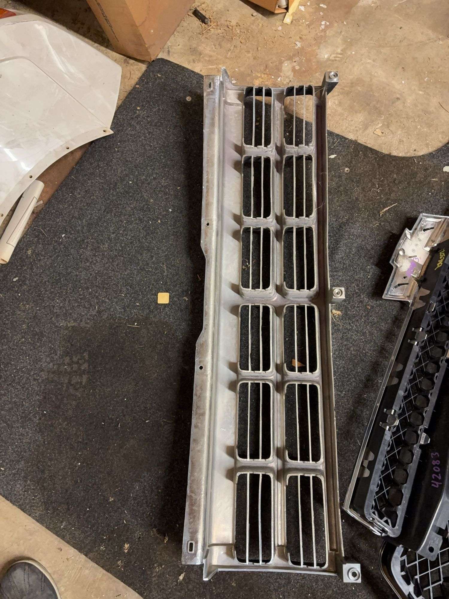 (4) grills- Ford, Chevy and more