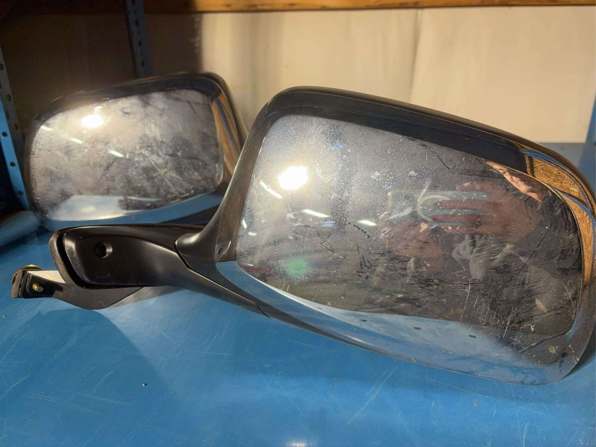 (2) matching car mirrors