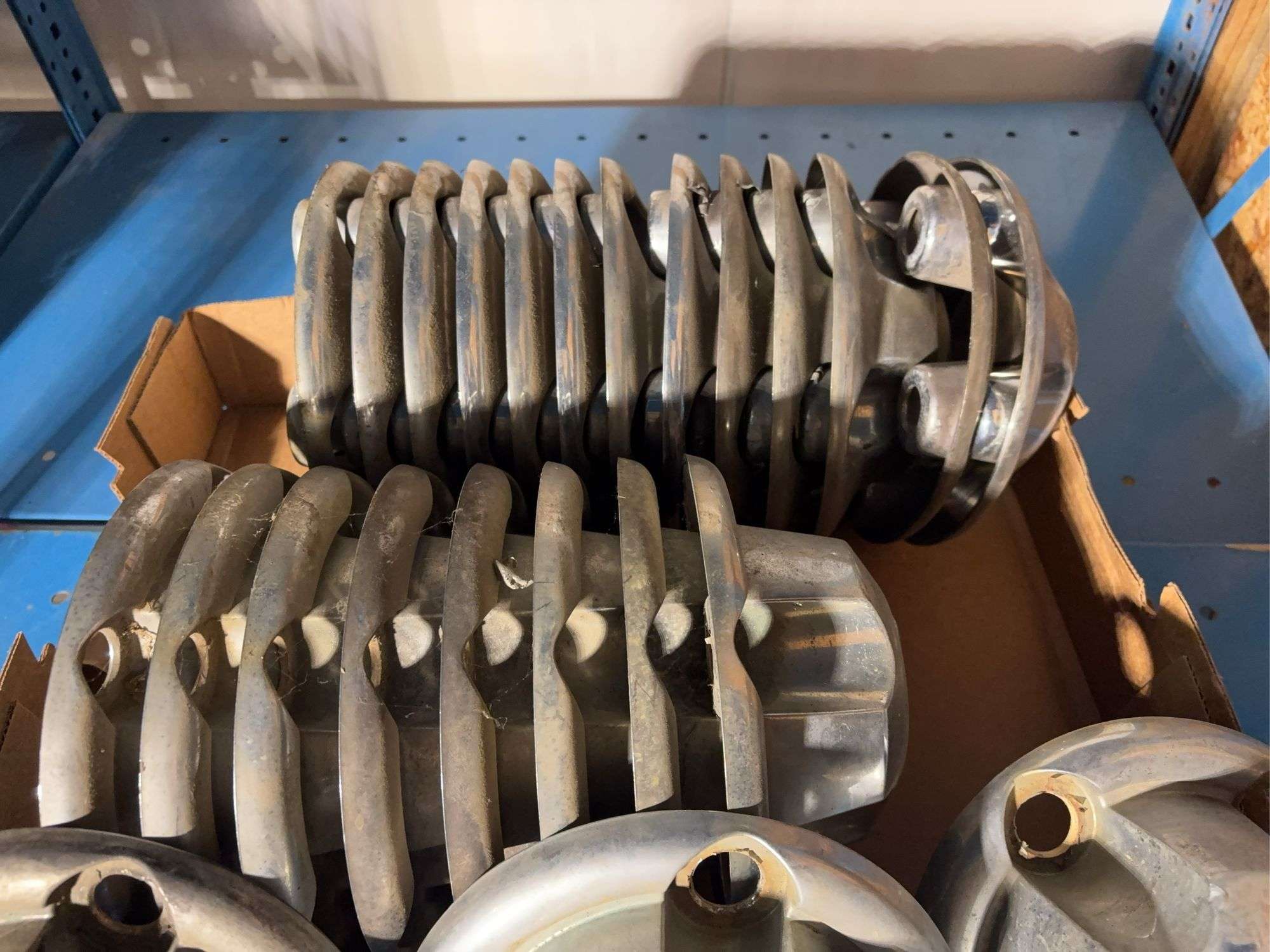 (24) Ram hub caps and covers