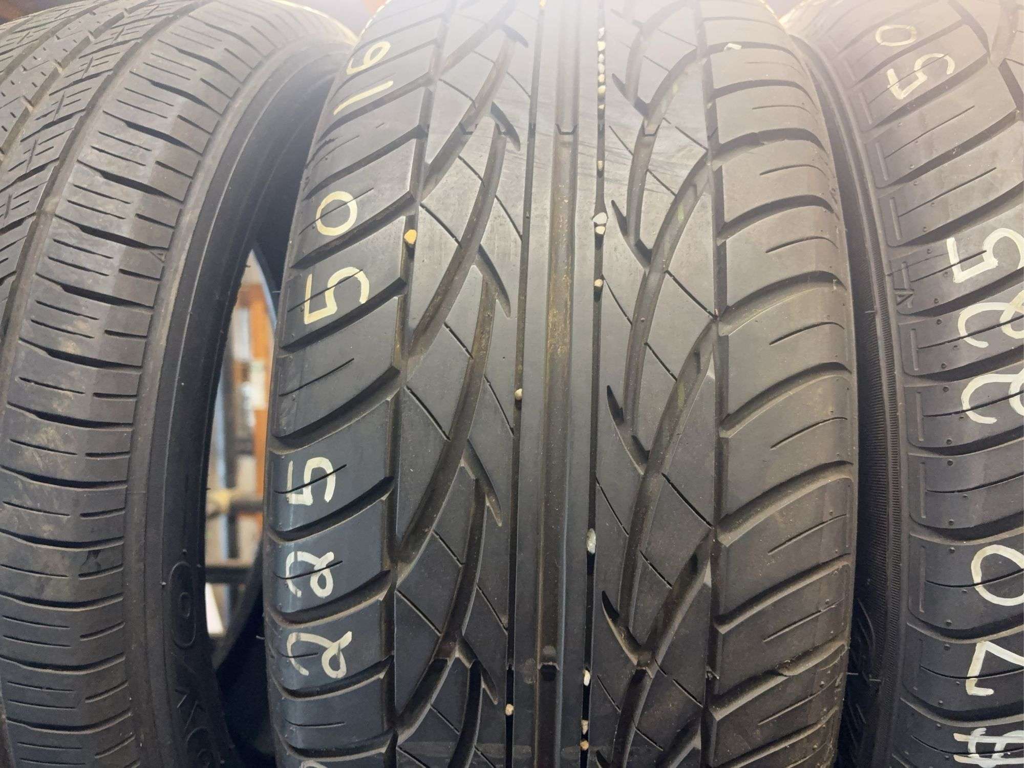 (2) tires like new - 225/50/16
