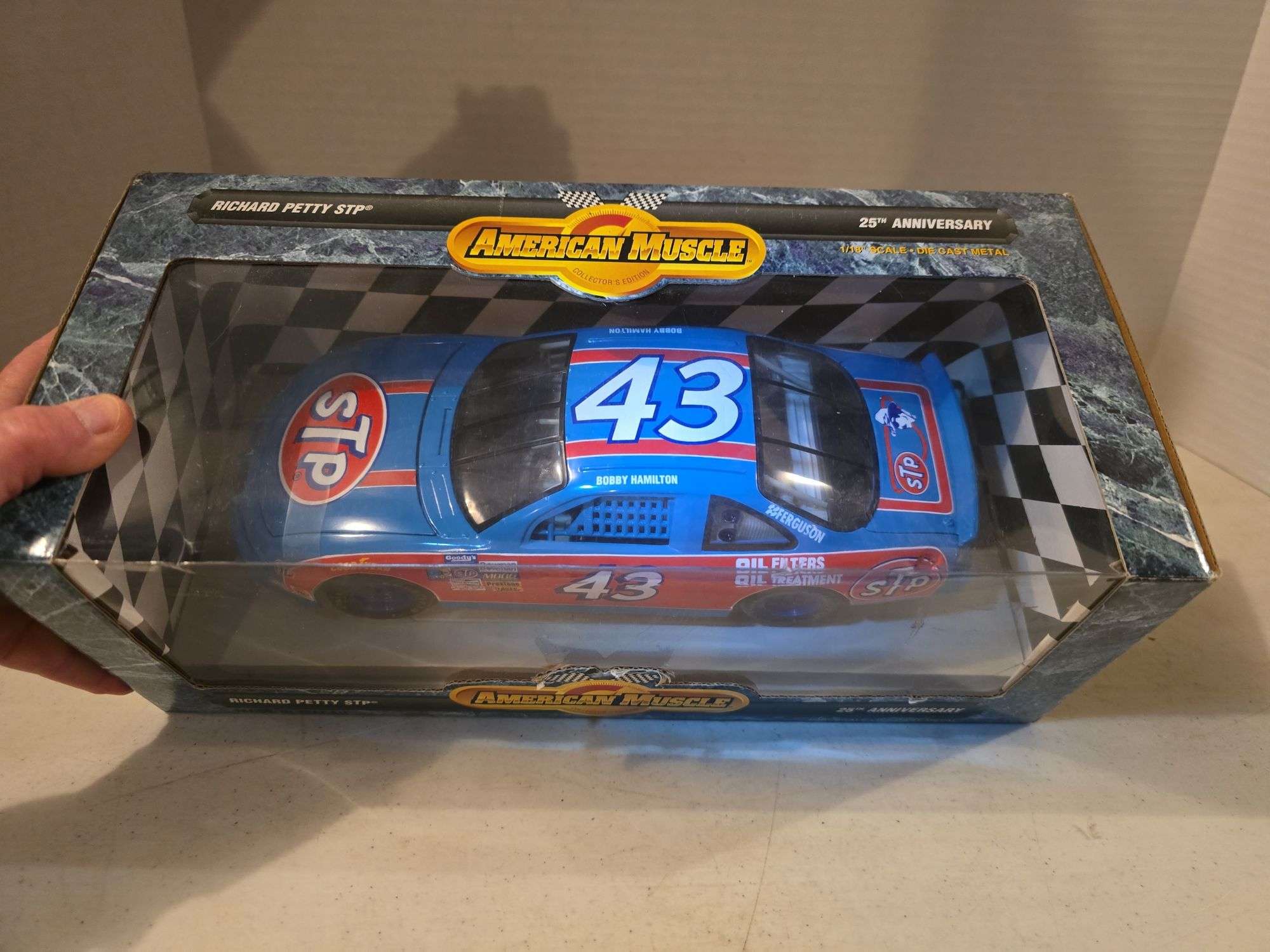ERTL BOBBY HAMILTON 25TH ANNIVERSARY NASCAR MUSCLE CAR 1:18 SCALE NIB