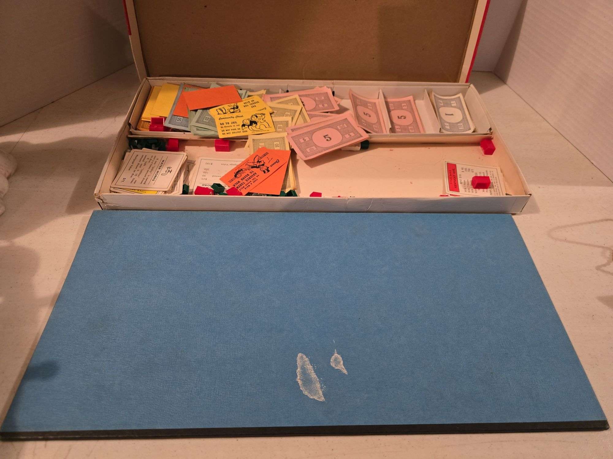 VINTAGE MONOPOLY GAME