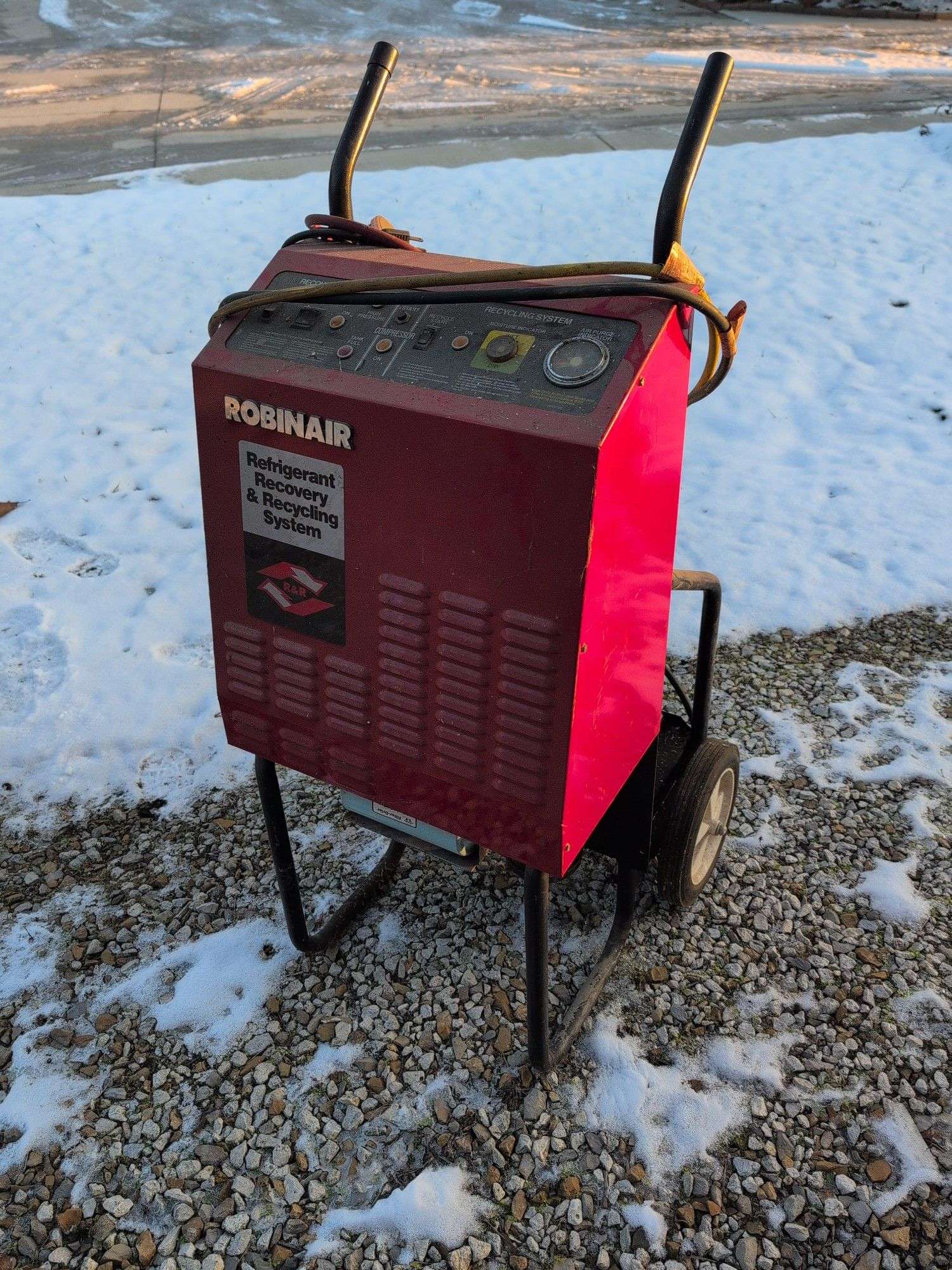Robinair Refrigerant Recovery and Recycling System - untested