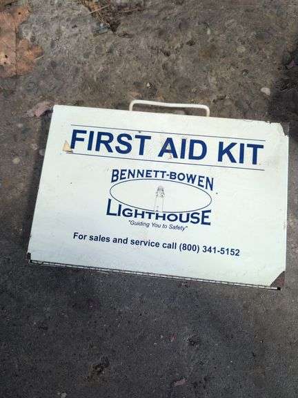Sockets and first aid kit