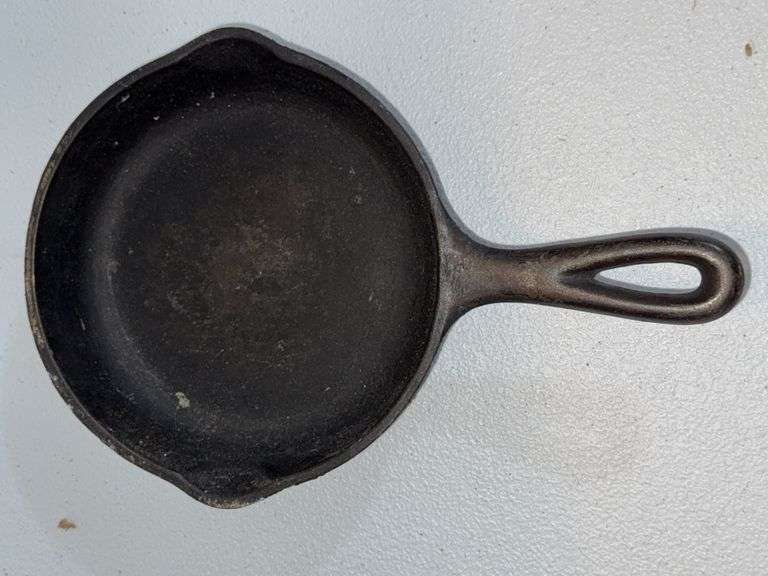 6" AND 8" CAST IRON SKILLETS