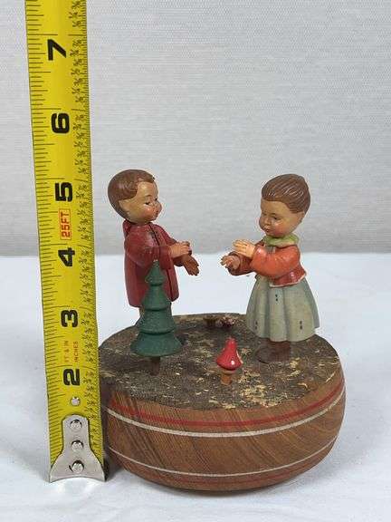 ANRI THORENS SWISS MUSIC BOX LOVE STORY