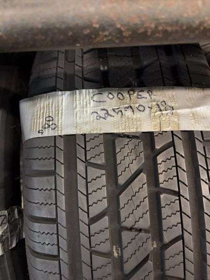 (4) miscellaneous tires like new - (2) matching - 235/55/R19 - see photos