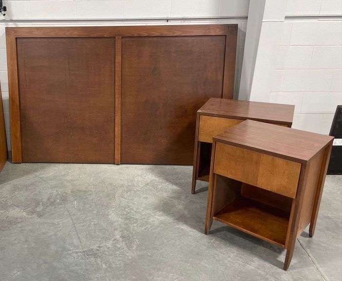 Queen bedroom set - Queen headboard & (2) night stands - new