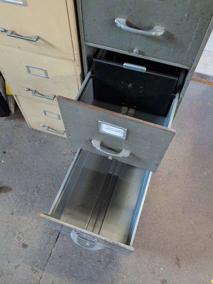 Peerless metal filing cabinet - 15" x 28" x 52"