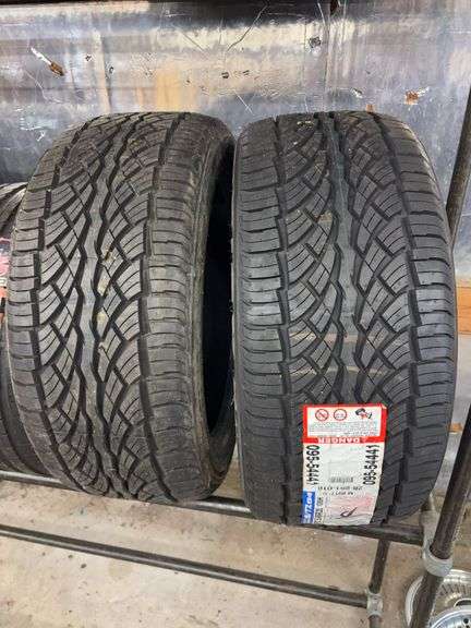 (2) tires like new - 275/45/20