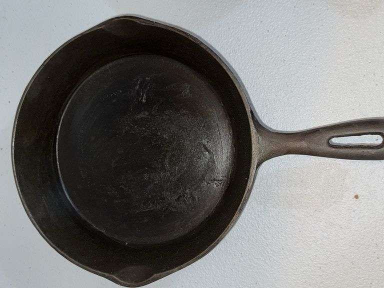 6" AND 8" CAST IRON SKILLETS