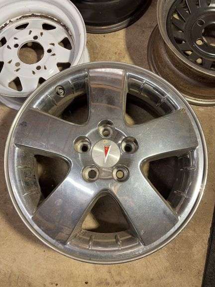 (4) miscellaneous wheel rims - 13", 14", 15" Toyota, and 17"