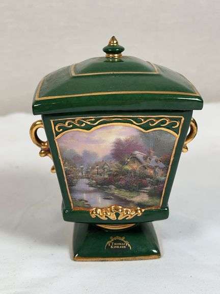 ITALIAN ANGEL MUSIC BOX AND THOMAS KINCAID BOX