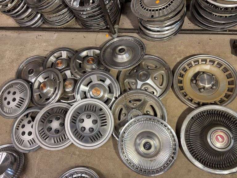 15+ hubcaps - see photos - PMD, Pontiac, and more