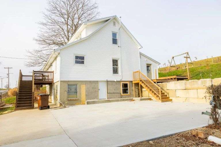 Millersburg Home on 2.34 A...