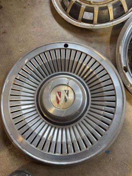15+ hubcaps - see photos - Thunderbird, Rambler, Buick, and more