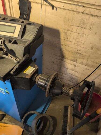 Hofmann geodyna 2300 spin balancer