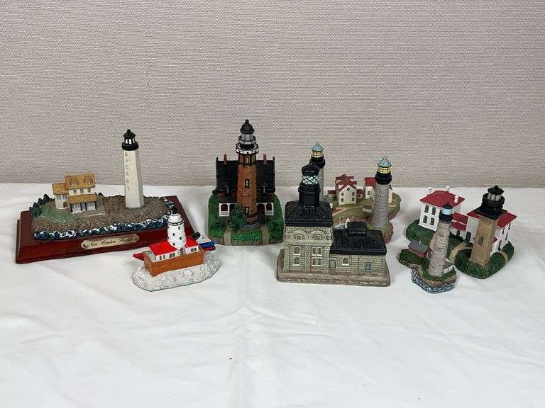 DECORATIVE LIGHTHOUSES