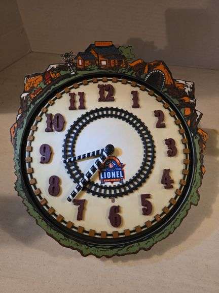 LIONEL TRAINS CLOCK