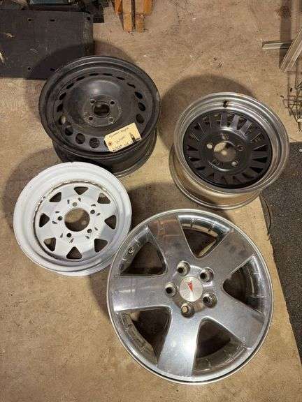(4) miscellaneous wheel rims - 13", 14", 15" Toyota, and 17"