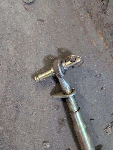 Top link assembly and hitch pin