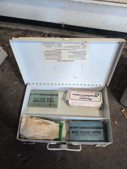 Sockets and first aid kit