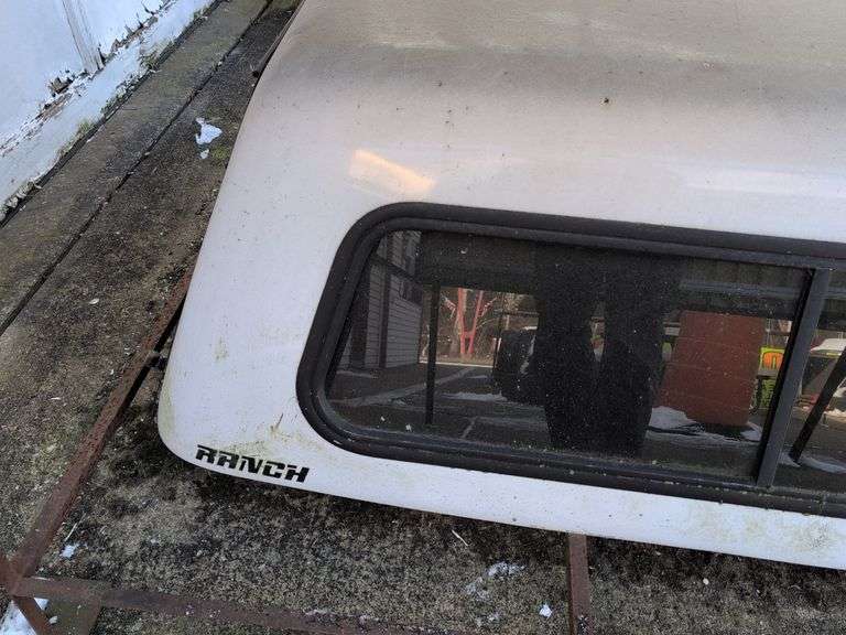 Ranch white truckbed cap - 6' long, 6' wide