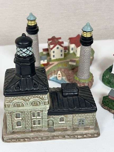 DECORATIVE LIGHTHOUSES
