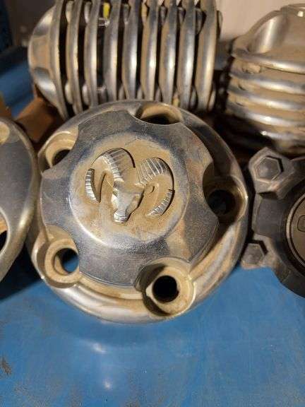 (20) Jeep and Ram hub cap covers