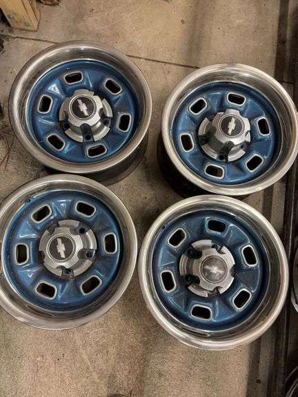 (4) 13” Chevy wheel rims