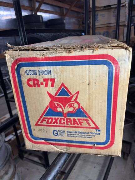 Pair of unitized steel car ramps