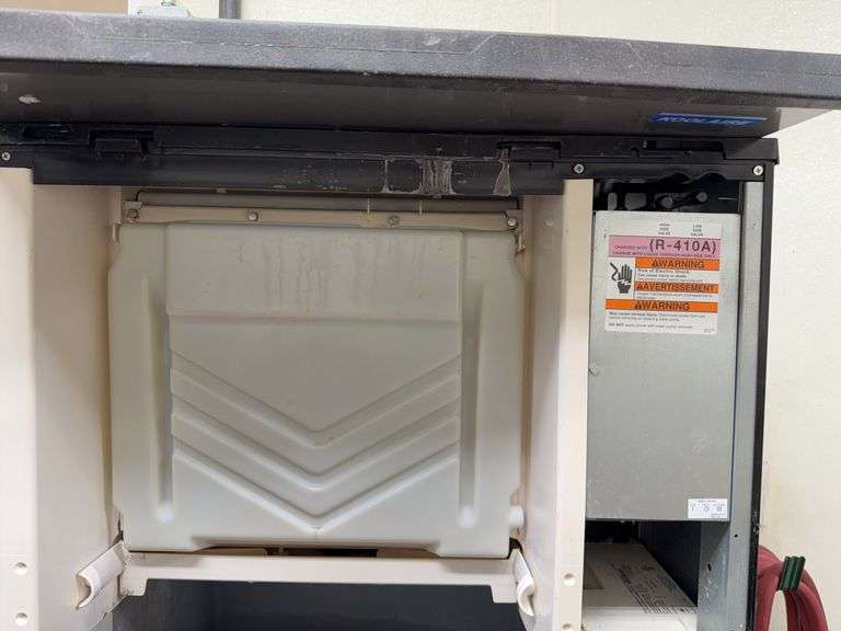 Koolaire S570 - Ice Maker and bin