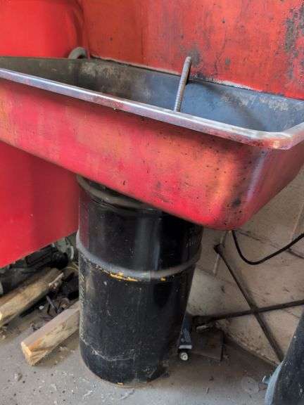 Mechanic wash machine/station - works