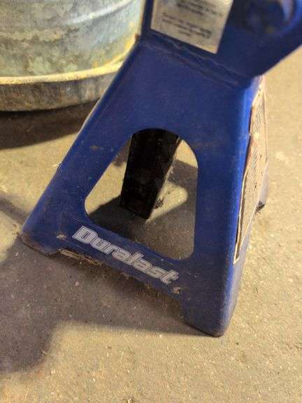(2) jack stands and poultry waterer