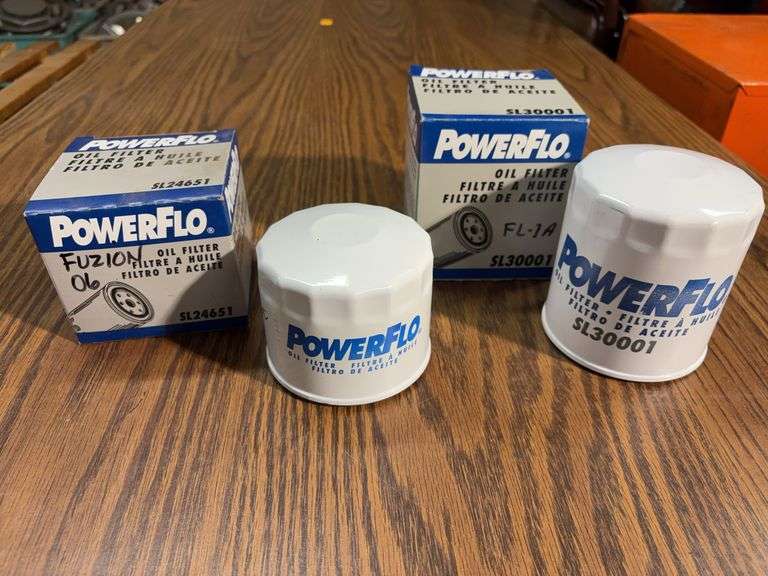 Flat of miscellaneous oil filters - see photos