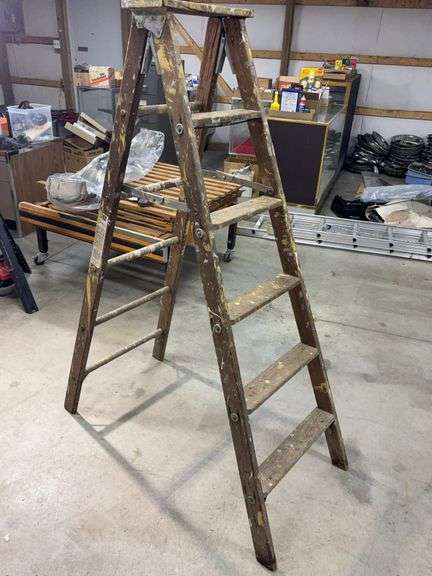 6 foot wooden step ladder