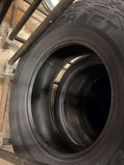 (2) tires like new - 255/45/20 and 275/65/18