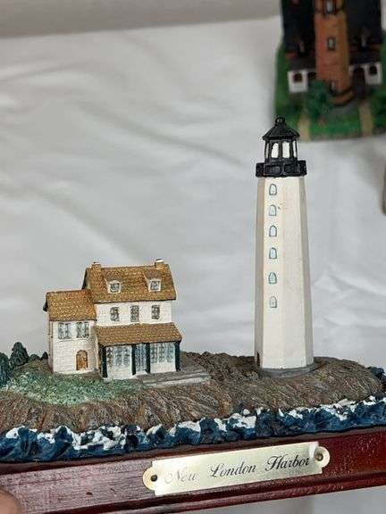 DECORATIVE LIGHTHOUSES