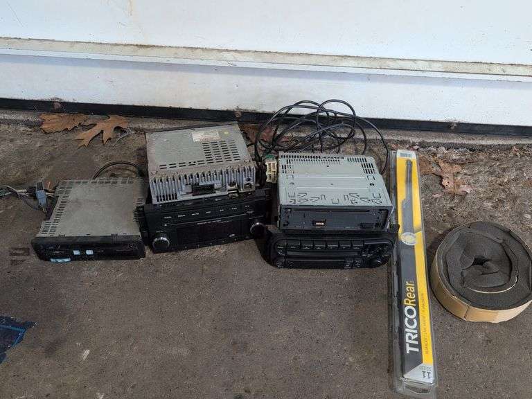 (5) car radios/CD players