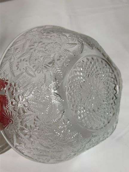 ASSORTED PATTERN GLASS PIECES