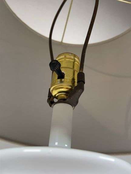 Hollywood Regency Chinoiserie Porcelain Table Lamp