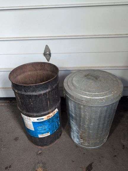 Galvanized steel trash can and metal barrel