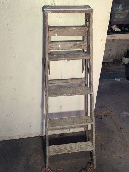 5’ wooden ladder, shop broom, bucket, and extension cord