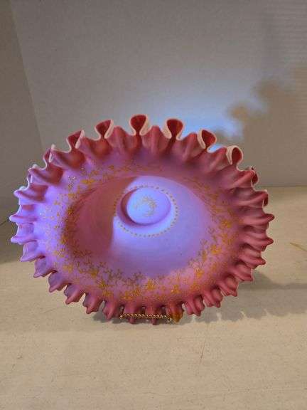 MT. WASHINGTON RUFFLED CASED PINK BRIDES BASKET GLASS BOWL