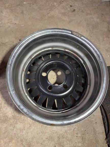 (4) miscellaneous wheel rims - 13", 14", 15" Toyota, and 17"