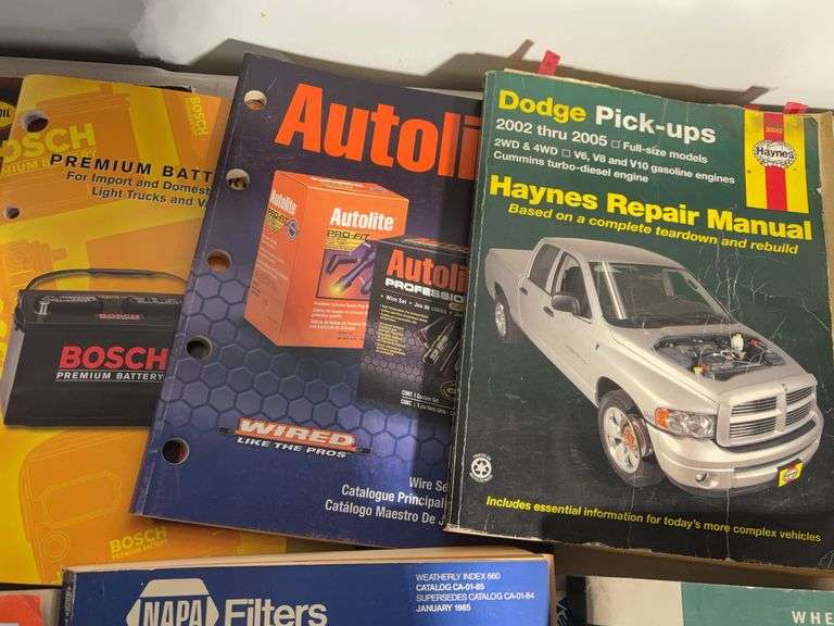 Large lot Oil filter manuals and Repair manuals