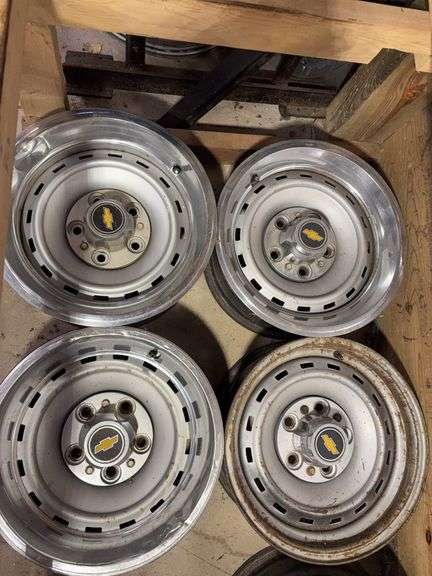 (4) 15" wheel rims - see photos