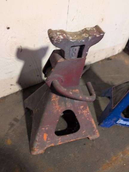 (2) shop brooms and (2) jack stands